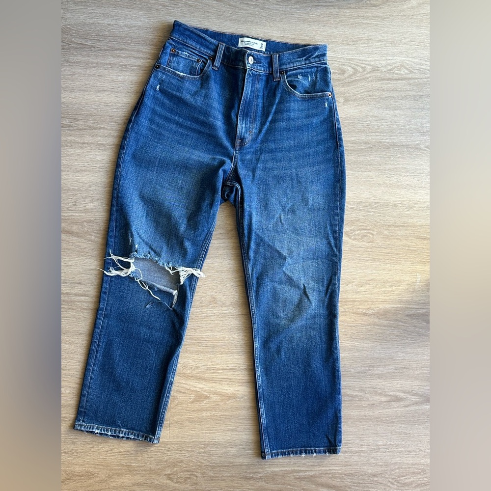 Abercrombie & Fitch Curve Love Ultra High Rise Ankle Straight Jeans 6s - Picture 2 of 5